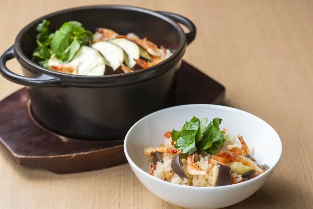 五街道の起点日本橋と東海道で結ばれたしずおか中部の交流企画｜日本橋の名店15店で桜えびやしらすなどしずおかの名産品を活かした特別メニューを味わう「日本橋 しずおか食堂」を11/8(土)より期間限定開催 画像 1