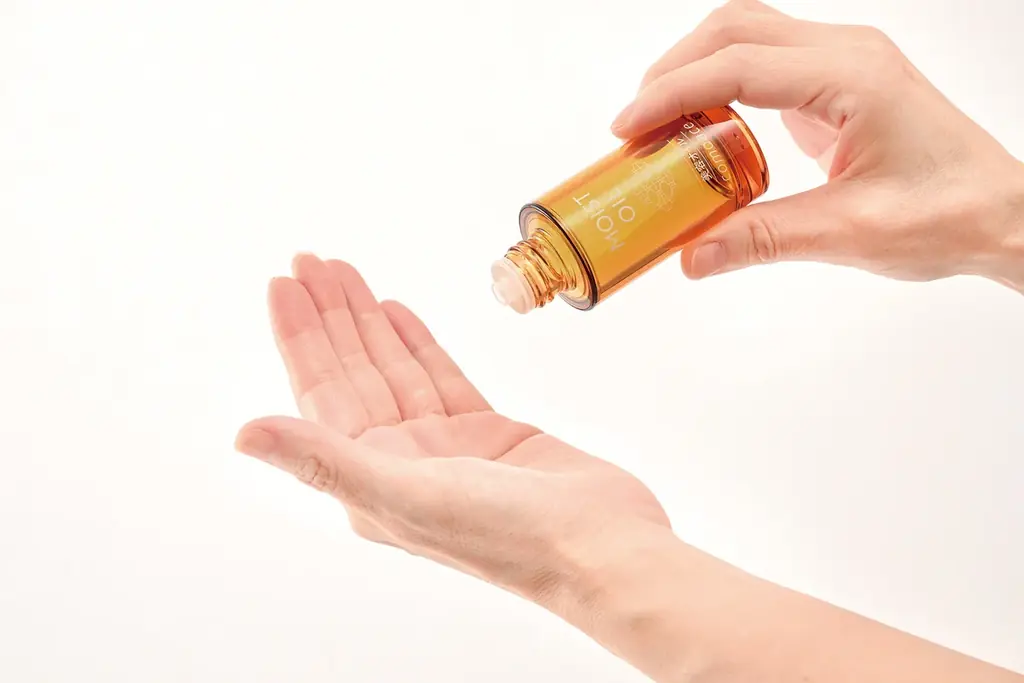 「ずっと使い続けたい」の声に応えて。「コモエース」から敏感肌ケア・エイジングケア※1を叶える美容オイルが定番商品として新発売！ 画像 4