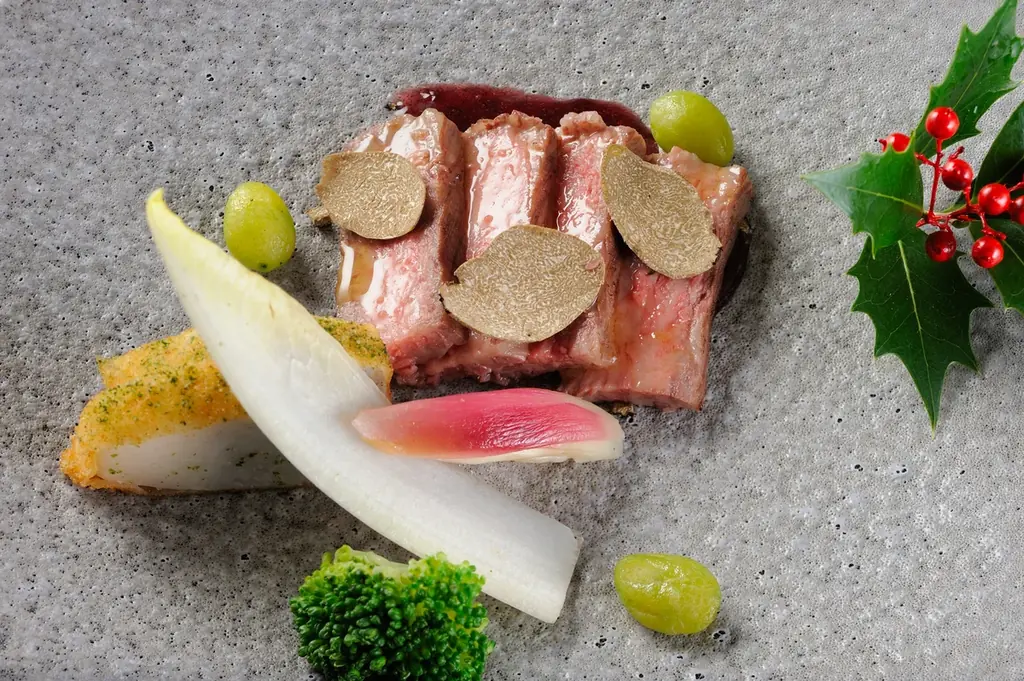 【ホテルグランヴィア岡山】開業30周年のホテルグランヴィア岡山が贈る、大切な夜を彩るクリスマスディナー「30th ANNIVERSARY CHRISTMAS STORY」 画像 5