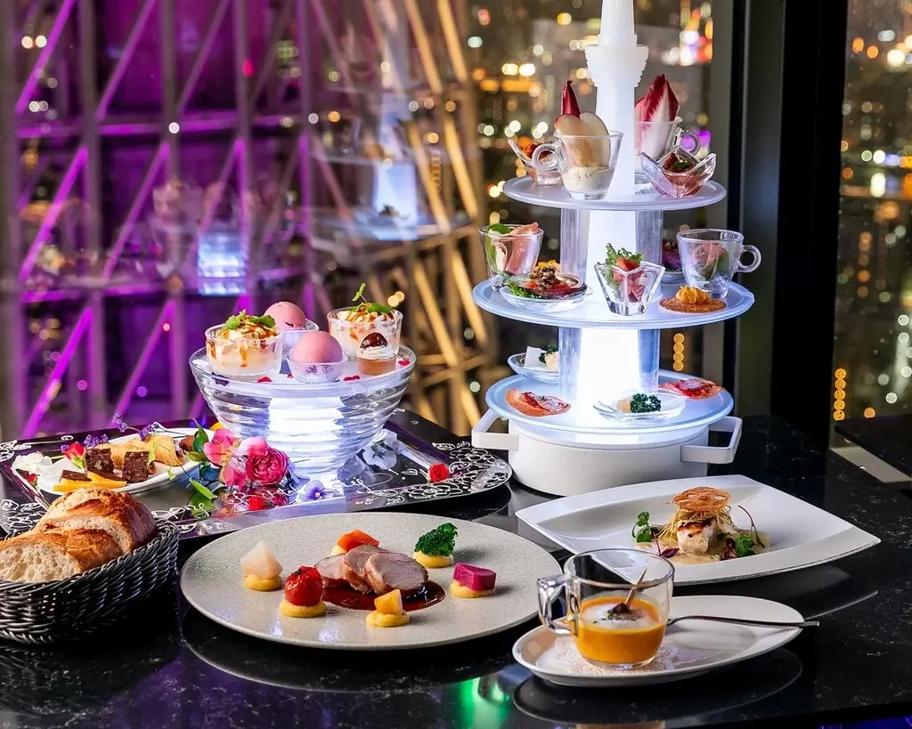 東京スカイツリータウン(R)ドリームクリスマス2025 「Special Menu ・ Dinner Course」 「Christmas Cake Collection」 画像 9