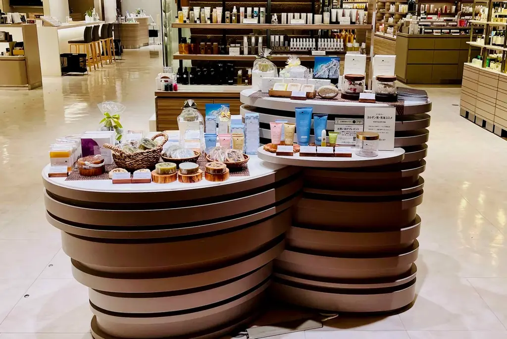 大阪・関西万博ヨルダン館で大反響！死海ソープ1.2万個以上が完売した死海コスメ＜TRINITAE／トリネティ＞が大阪初上陸へ動き出す 画像 3