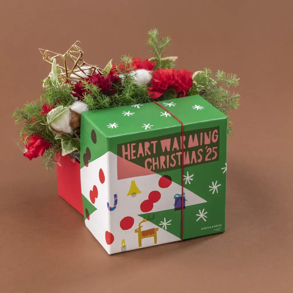 【鈴木マサル×日比谷花壇】完全描き下ろし北欧風デザインで心温まる冬のギフトをお届け。花を楽しんだ後も「ストーリーが続く」クリスマス・お正月フラワーアイテムが登場！ 画像 11