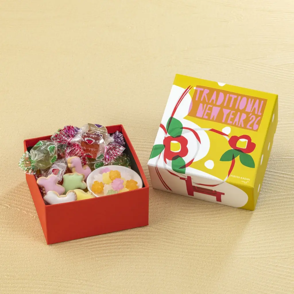 【鈴木マサル×日比谷花壇】完全描き下ろし北欧風デザインで心温まる冬のギフトをお届け。花を楽しんだ後も「ストーリーが続く」クリスマス・お正月フラワーアイテムが登場！ 画像 16