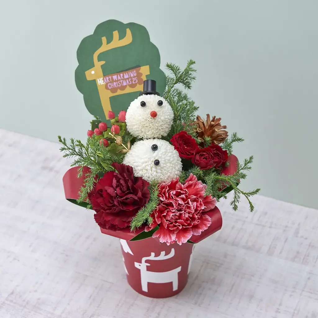 【鈴木マサル×日比谷花壇】完全描き下ろし北欧風デザインで心温まる冬のギフトをお届け。花を楽しんだ後も「ストーリーが続く」クリスマス・お正月フラワーアイテムが登場！ 画像 24