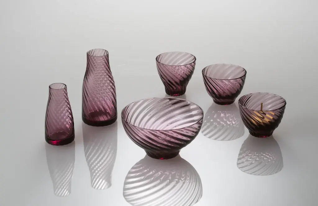 【アルテマイスター × Sghr スガハラ】ガラスの魅力が詰まった新作仏具「流彩」を発売 画像 2