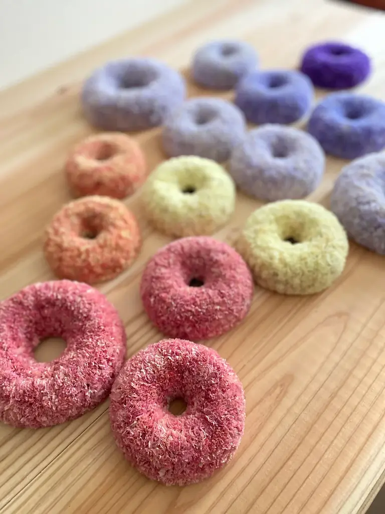 【ロフト】銀座ロフトのクリスマス「Color Pop Holidays」開催 画像 10