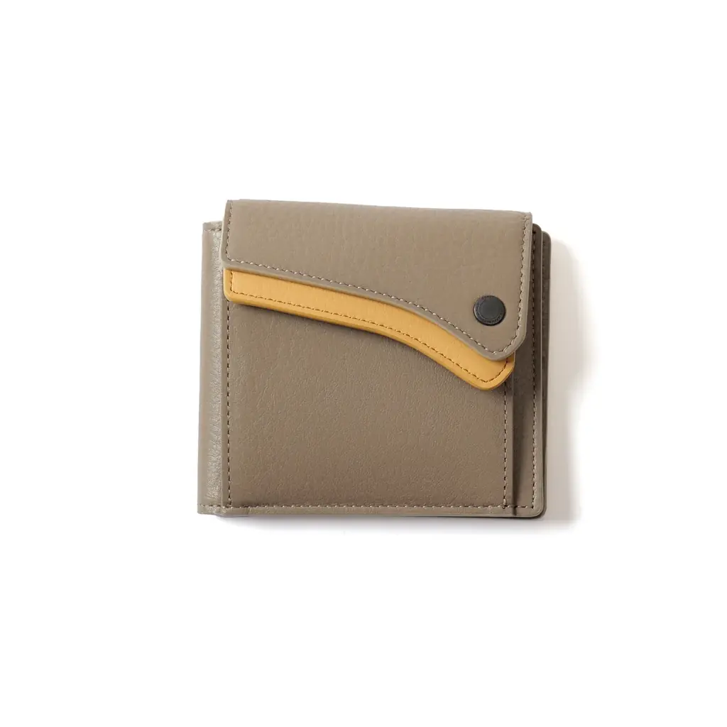 【AS2OV】2種類の鞣しを施した、日本の職人技術が光る新コレクション　革の風合いとしなやかさを両立させた新作「TONE LAYER SERIES」が登場 画像 5