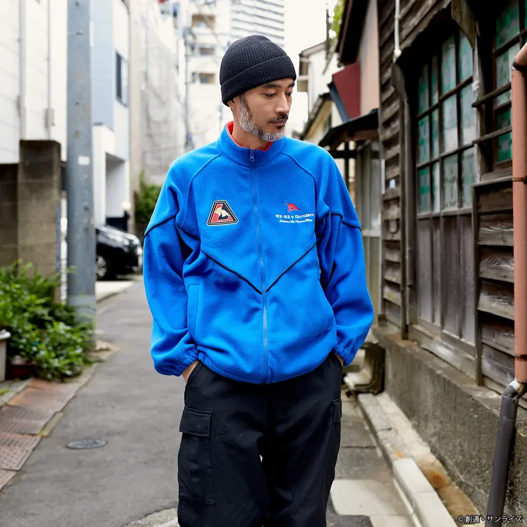 『機動戦士ガンダム 逆襲のシャア』、『機動戦士ガンダム 閃光のハサウェイ キルケーの魔女』より、フリースジャケットが登場！ 画像 4