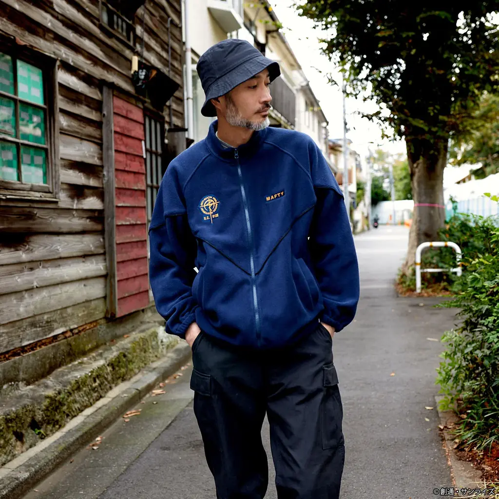 『機動戦士ガンダム 逆襲のシャア』、『機動戦士ガンダム 閃光のハサウェイ キルケーの魔女』より、フリースジャケットが登場！ 画像 7