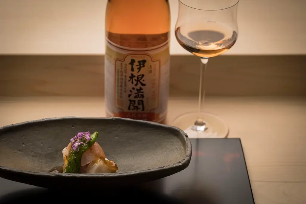 【星のや東京】海を越えたマリアージュが叶う「鮨 大手門メーカーズランチ／メーカーズディナー」を開催しました。「夕食付き宿泊プラン」の販売も決定！イベント特別献立とペアリングは11月末までの提供 画像 11