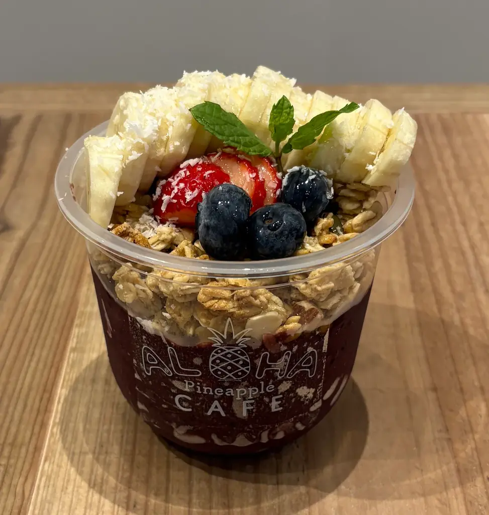 【大阪・梅田】アロハカフェパイナップル梅田茶屋町店、開店2ヶ月で人気No.1は「マラサダ」。11月1日から全国でも珍しい“具材入りマラサダサンド”モーニングをスタート 画像 2