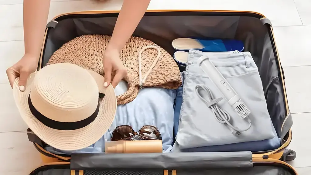 発売開始！【ふとん乾燥機の新常識】270gの超軽量×革新的な伸縮構造で「快眠をどこへでも」 画像 8