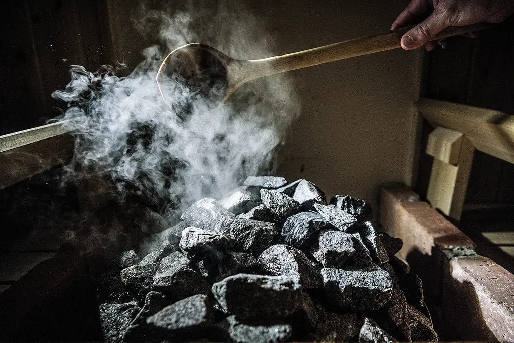 日本初のサウナ専門校が始動　アウフグース養成講座第1期募集