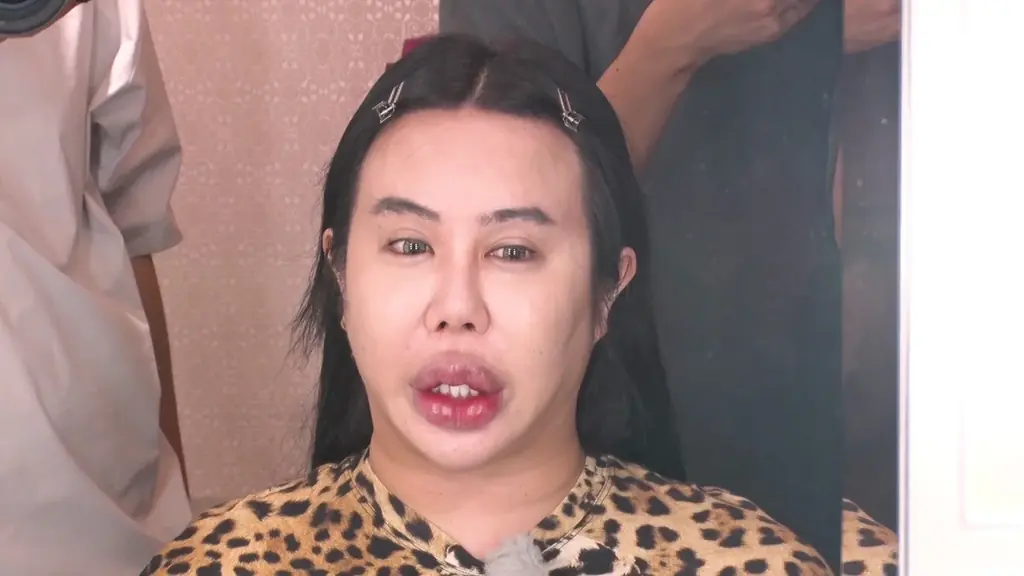 女性に大人気！アレン様、故郷・高知で語る壮絶過去とは？いじめが原因で非行・少年院生活｜SNSで人生激変！月商5倍美人ラーメン店主｜全身タトゥー美人彫り師｜『ダマってられない女たち season2』#9 画像 4