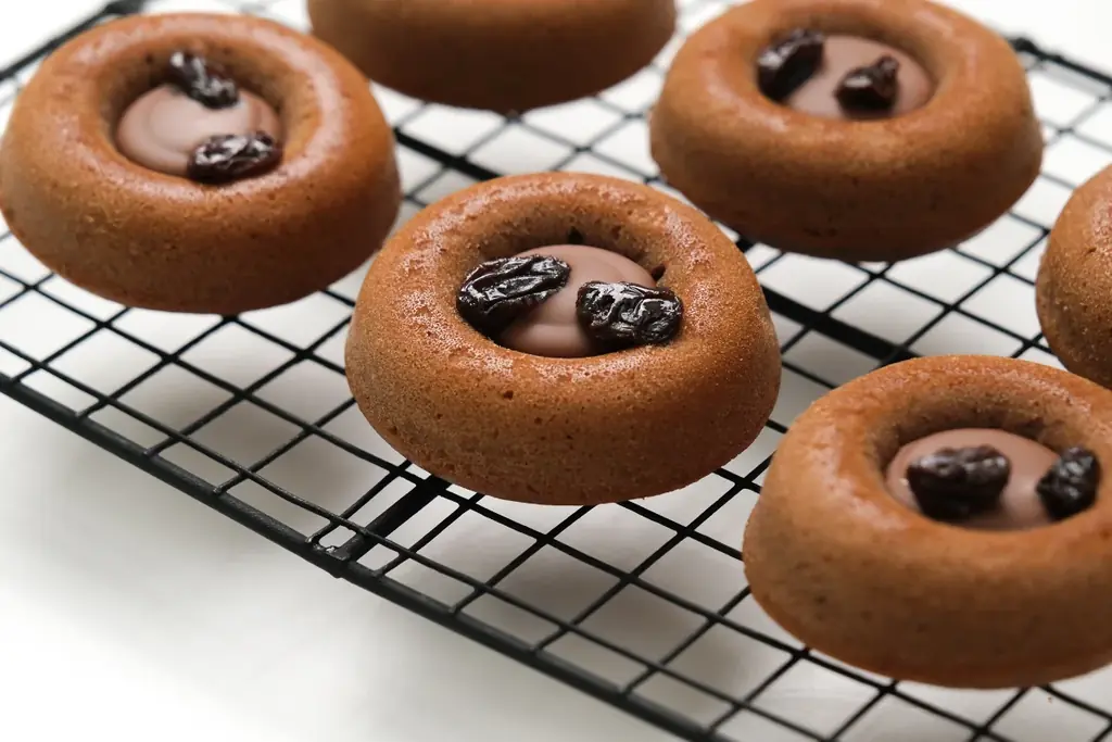 【大人の贅沢おやつ】濃厚なチョコとラムが香る『冬季限定 Wチョコのティグレ ラムレーズン』をスナックミーオンラインストアで期間限定発売 画像 1