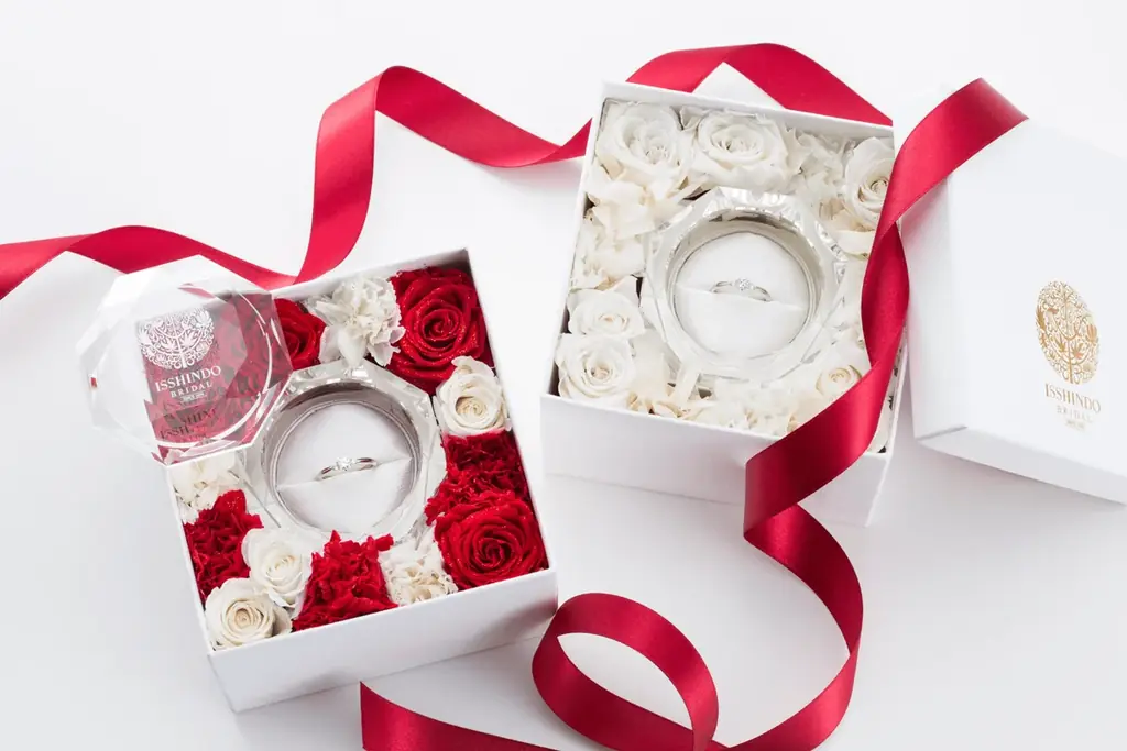 一真堂「クリスマスブライダルフェア2025」開催！サプライズでプロポーズをお考えの方へ期間限定フラワーBOXプレゼント！ 画像 1