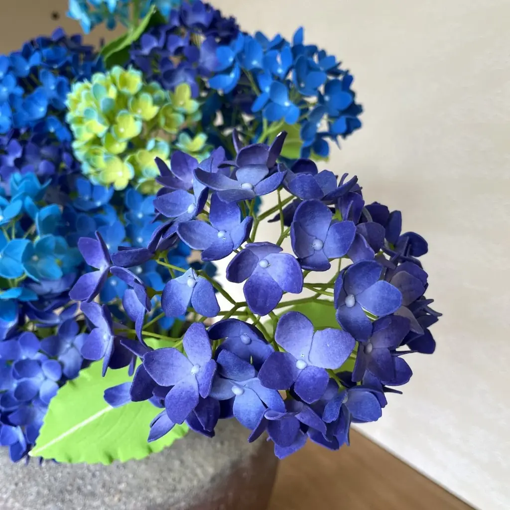 京都五花街「宮川町歌舞練場 三ツ輪座 杮落し公演」にて、記念の工芸菓子「慶翔」を特別展示中です。 画像 9