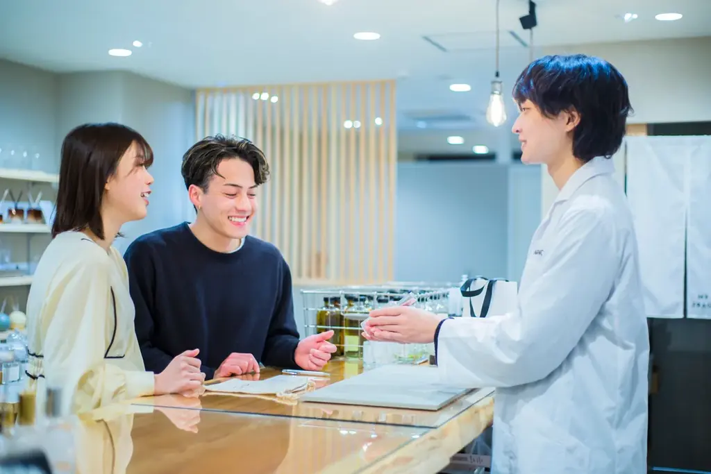 【2025年冬限定】MY ONLY FRAGRANCE、全国11店舗で“ウッディ×ムスク”の香りをテーマにした冬限定企画「共通香料プロジェクト -Winter Edition-」開催 画像 4