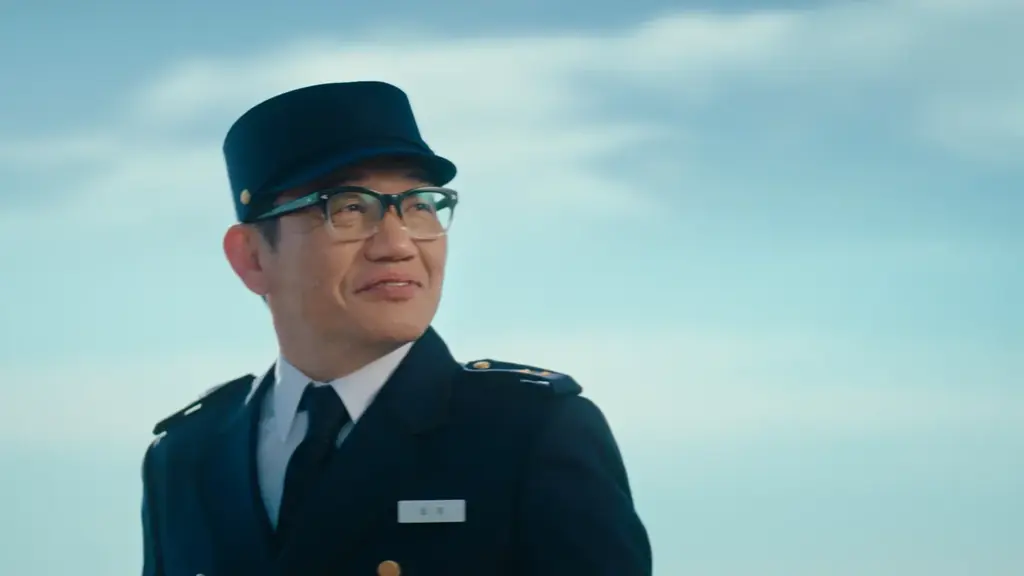 ～養成所時代の”カミオ”を知っている、あの教官が4年ぶりに登場！～ ボートレース2025年CMシリーズ『ボートレース　だれもが躍動するスポーツ』第11話「イイオ教官のつぶやき」篇 画像 2