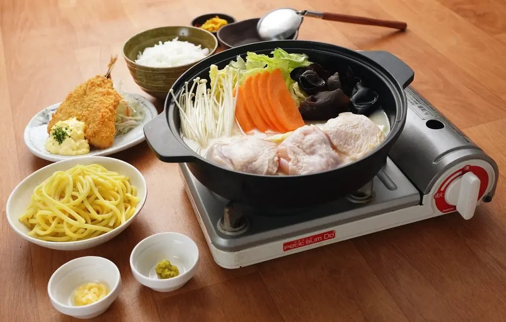 【定食屋 宮本むなし】11/5～「白湯仕立ての鶏しょうが鍋定食」を期間限定で開始 画像 4