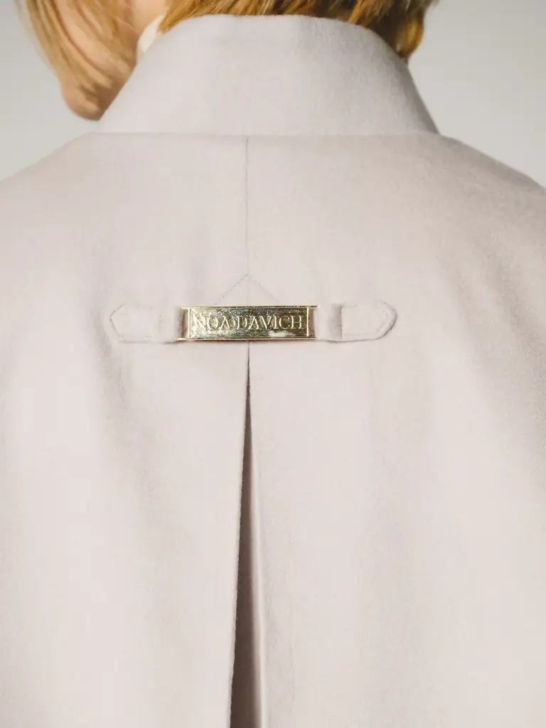 マントを基軸にモードな服作りをしているブランド「NOA DAVICH」の1周年POP UP & スペシャルトークショーを東京で開催！ 画像 4