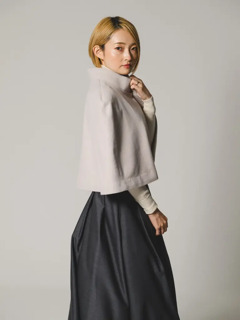 マントを基軸にモードな服作りをしているブランド「NOA DAVICH」の1周年POP UP & スペシャルトークショーを東京で開催！ 画像 6