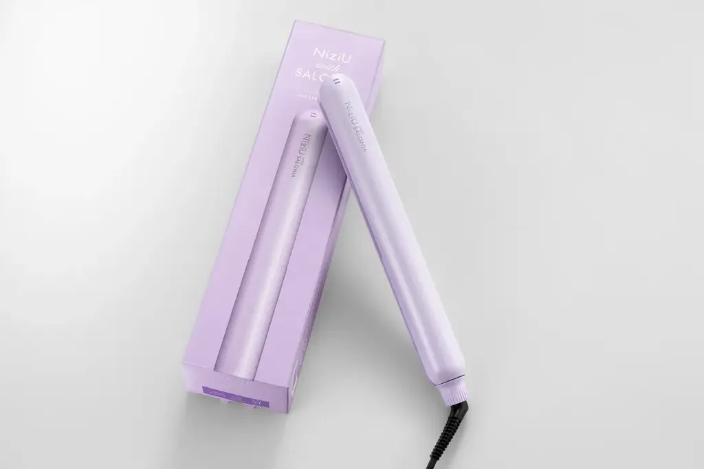 【初コラボ】NiziUと美容家電ブランドSALONIA　高機能プレミアムライン「スムースシャインシリーズ」のドライヤー＆ヘアアイロン限定カラー「プリズムパープル」が11月4日新発売 画像 8