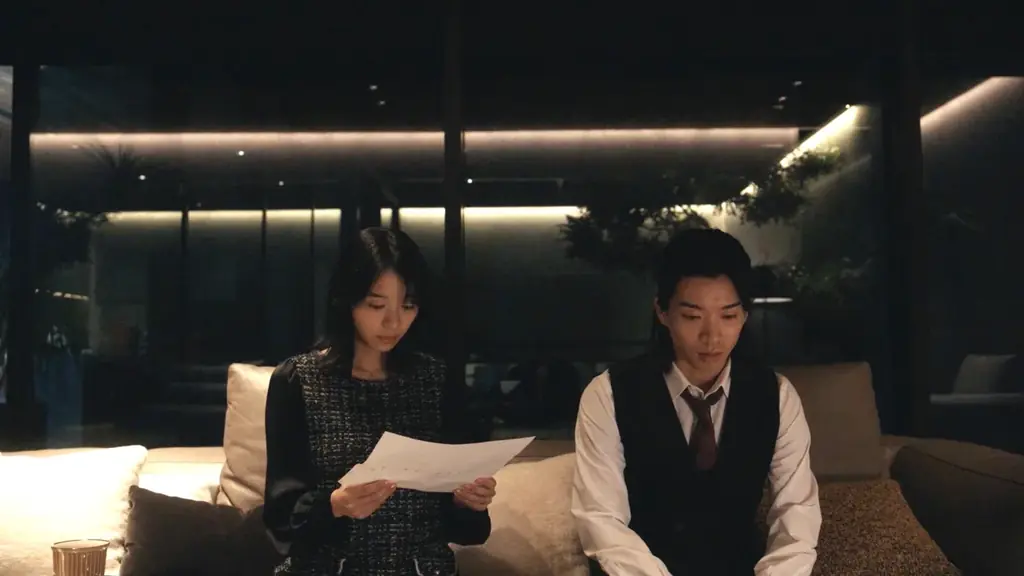 ドラマ『MISS KING / ミス・キング』第6話、「ABEMA」で無料配信開始！のん“飛鳥”、超重要な対局中の“もぐもぐタイム”に反響 画像 6