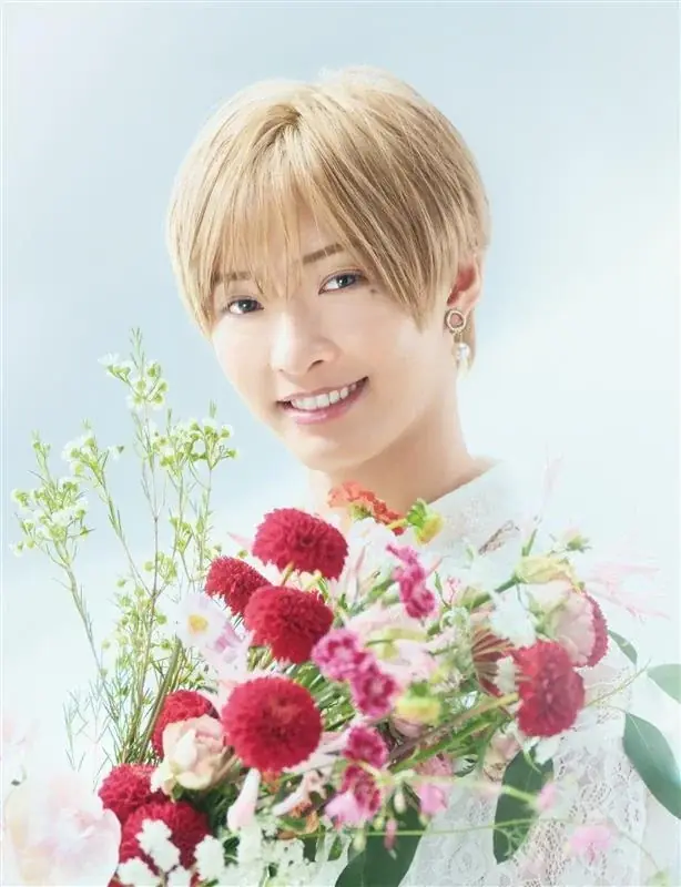 11/5開始｜トリンプ×佐藤新「あなたの胸に、花束を。」キャンペーン