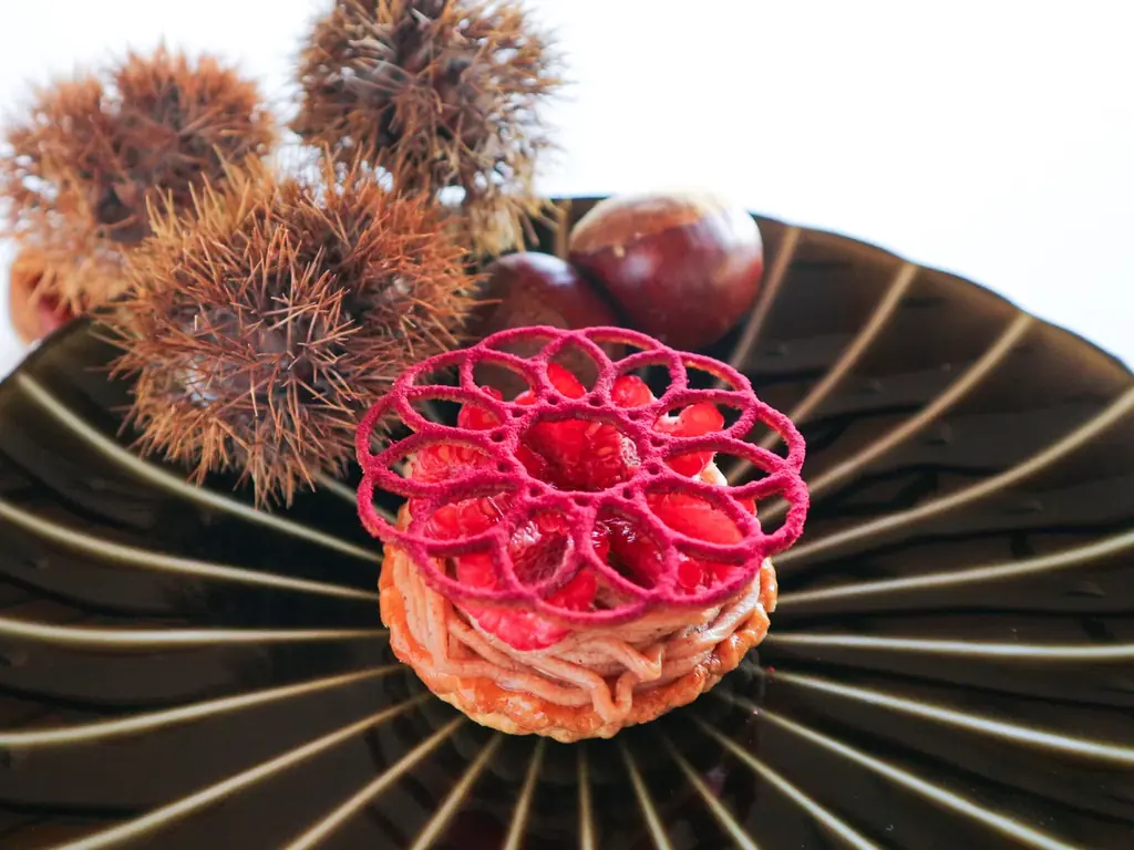 【ガーデンレストラン徳川園】紅葉祭タイアップコース「Éclats d’Automne」11月14日（金）より提供開始！ 希少な技術で柔らさを保った“あいち鴨”をメインに秋の味覚を堪能 画像 3