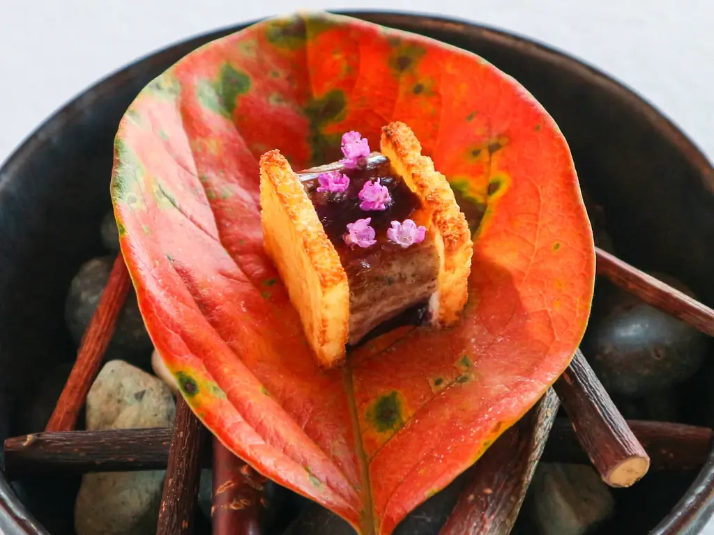 【ガーデンレストラン徳川園】紅葉祭タイアップコース「Éclats d’Automne」11月14日（金）より提供開始！ 希少な技術で柔らさを保った“あいち鴨”をメインに秋の味覚を堪能 画像 5