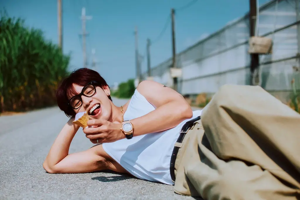 『神谷健太1st 写真集』12/23発売【全国各所でイベントも決定！】THE RAMPAGEのパフォーマー MA55IVE THE RAMPAGEのボーカルの初写真集 画像 3