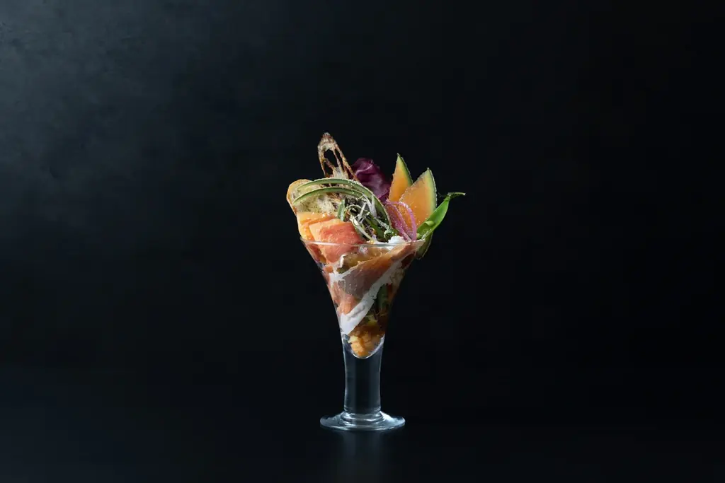 甘さと塩気を一度に味わう、秋限定「Wメロンパフェ体験セット」新登場！メロンとりんごのパフェ ✕ メロンデリパフェの特別価格セットを提供開始 画像 3