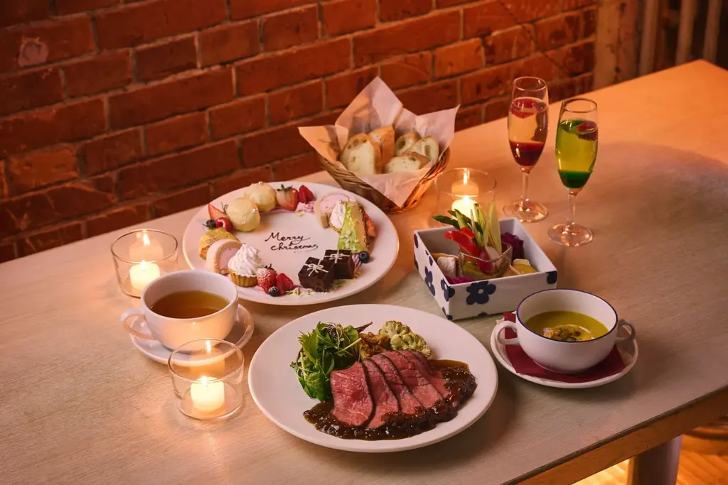 【横浜赤レンガ倉庫】クリスマスメニュー＆グッズ情報 クリスマスマーケットとあわせて楽しめる！館内で見つける“とっておき”体験やフォトスポット 画像 4