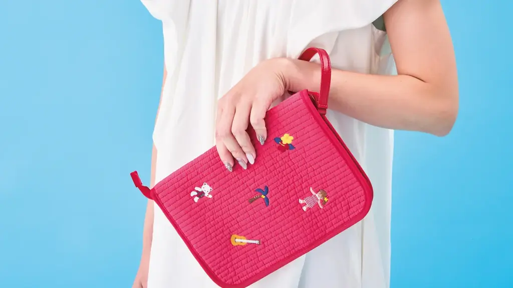 pionunnal×familiar第３弾 秋の旅行を快適に彩る、機能性に優れたバッグやマルチケースのコラボ限定モデルが新登場 NY・パリ・ハワイの３デザイン×3型展開でラインナップ 画像 12