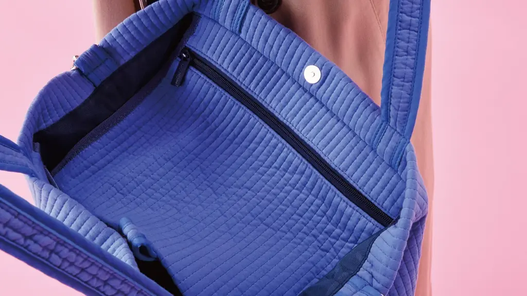 pionunnal×familiar第３弾 秋の旅行を快適に彩る、機能性に優れたバッグやマルチケースのコラボ限定モデルが新登場 NY・パリ・ハワイの３デザイン×3型展開でラインナップ 画像 7