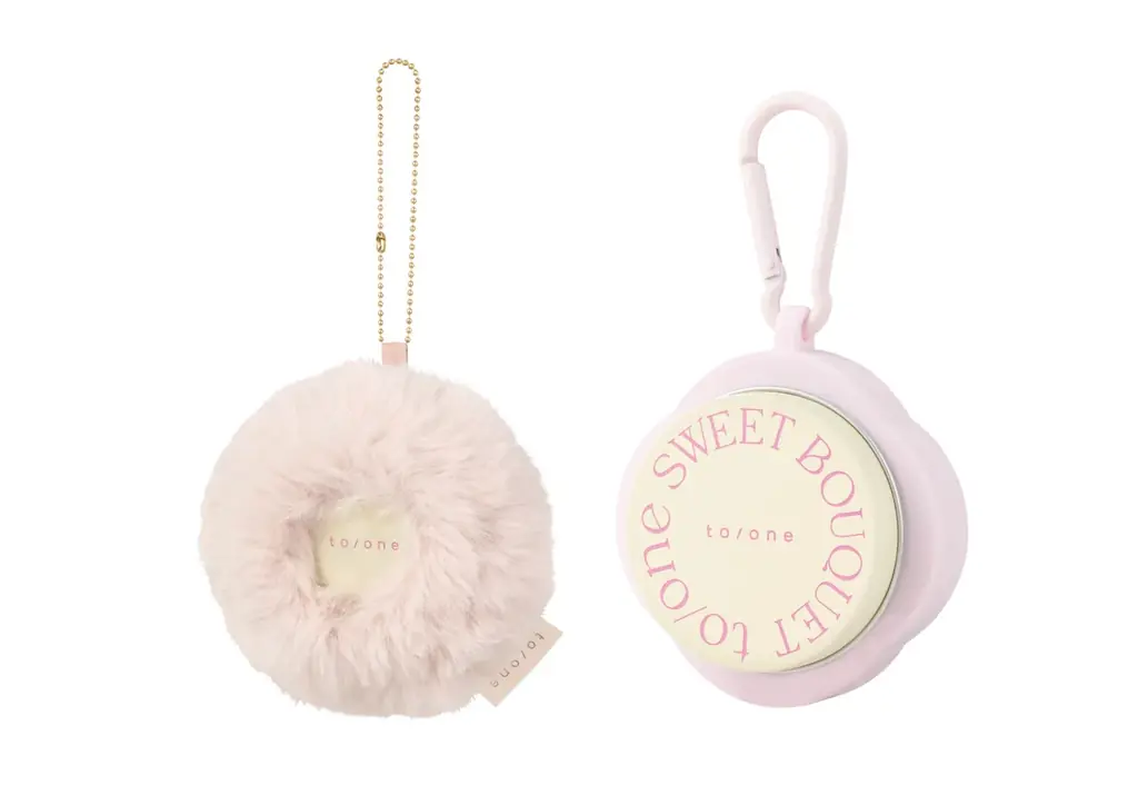 【to/one(トーン)】ころんと愛らしいチャームにセットされたハンドクリーム限定3種が登場！＜2025年12月1日(月) 全国発売＞ 画像 2