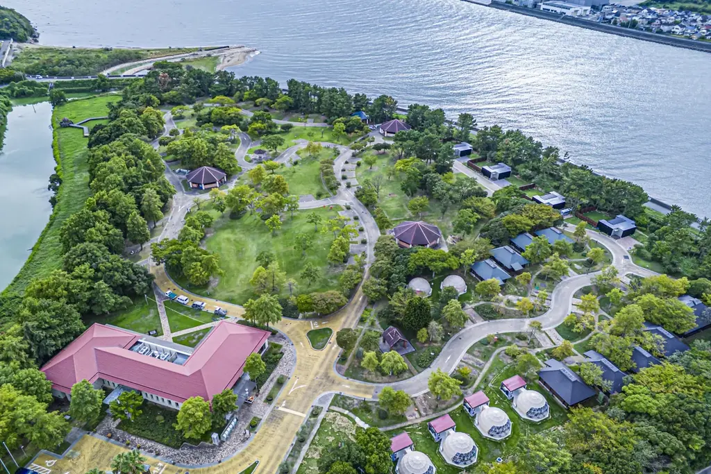 赤穂で坂越かき500g無料！冬のグランピング割引