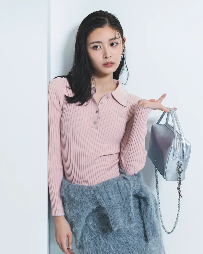 【FRAY I.D(フレイ アイディー)】Reebokとの初コラボレーションアイテムが登場！古畑星夏が魅せる大人スポーティなコレクションを公開＜11/5(水)WEB先行予約・11/19(水)店頭発売＞ 画像 10