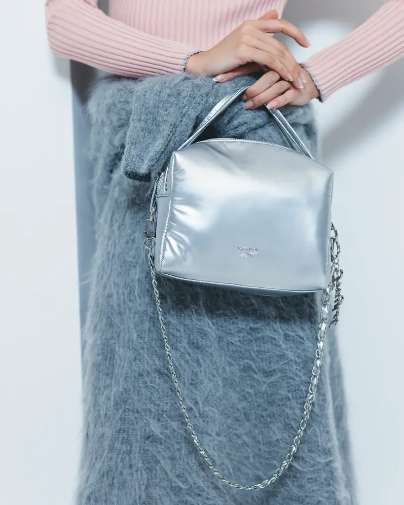 【FRAY I.D(フレイ アイディー)】Reebokとの初コラボレーションアイテムが登場！古畑星夏が魅せる大人スポーティなコレクションを公開＜11/5(水)WEB先行予約・11/19(水)店頭発売＞ 画像 11