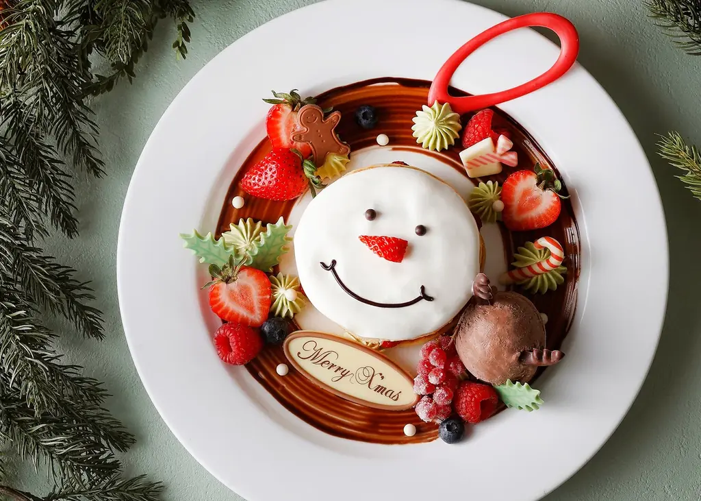 毎年クリスマスシーズンに大人気！『クリスマス スノーマンリース パンケーキ』新登場 画像 1