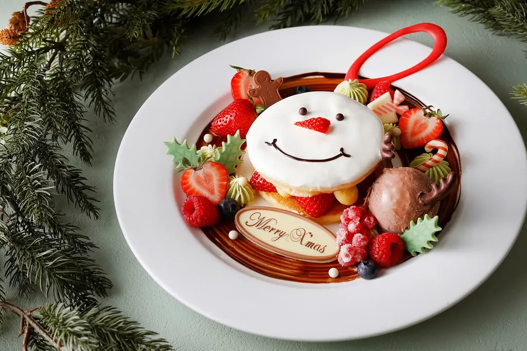 毎年クリスマスシーズンに大人気！『クリスマス スノーマンリース パンケーキ』新登場 画像 2