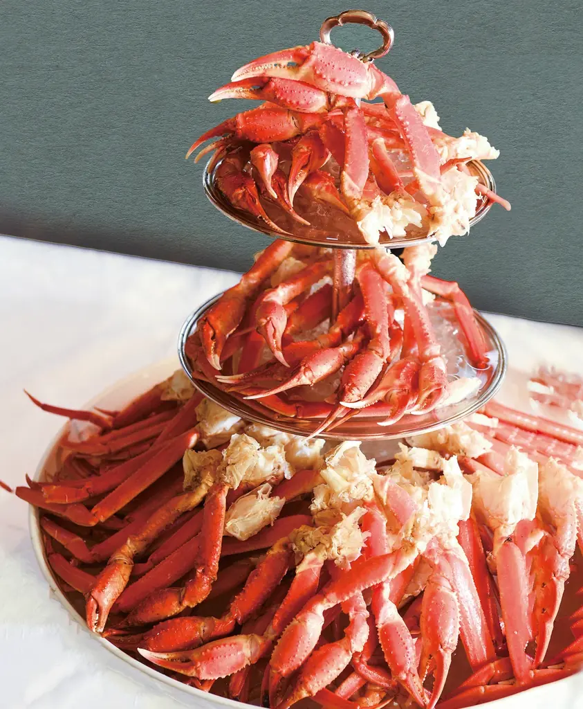 ホテルプラザ神戸「バイキングレストランSORA」、冬の味覚“ズワイガニ”食べ放題が登場！ 画像 1