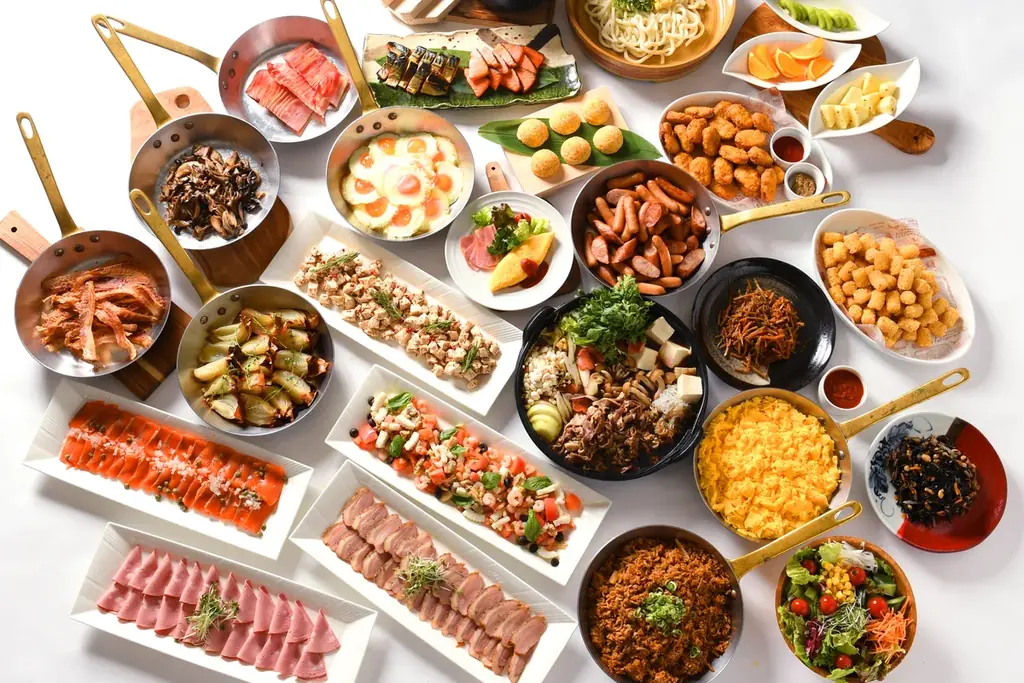 ホテルプラザ神戸「バイキングレストランSORA」、冬の味覚“ズワイガニ”食べ放題が登場！ 画像 4