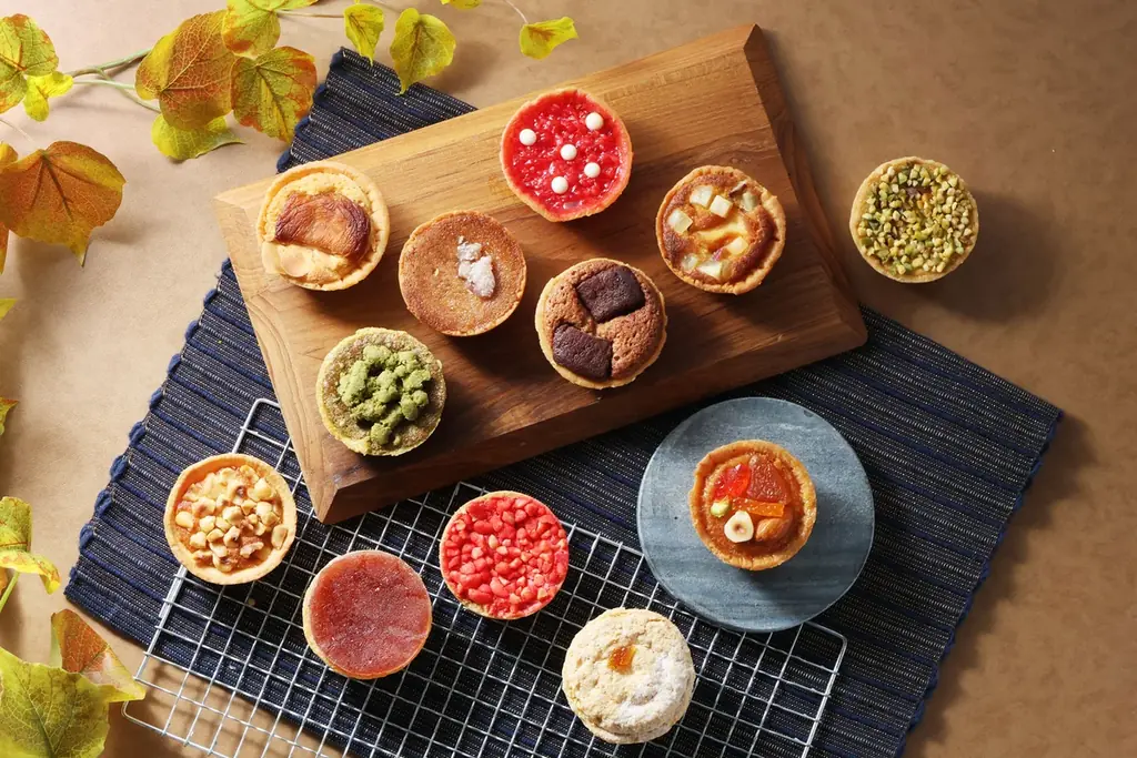 2周年を迎える[Goûter] -グテ- 学芸大学。フランス・リヨン発のパティシエ、セバスチャン・ブイエが手掛けるパンとおやつの店が限定商品を発売。11/15㈯・16㈰は本人もお祝いに駆け付けます。 画像 6