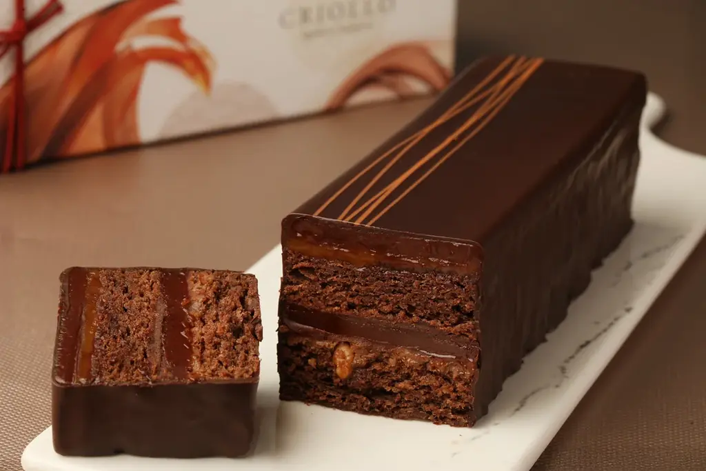 世界最大級のショコラ品評会で金賞を獲得したフランス人シェフの新作ショコラ＆チョコレートケーキを2026年バレンタインに向け発売 画像 11