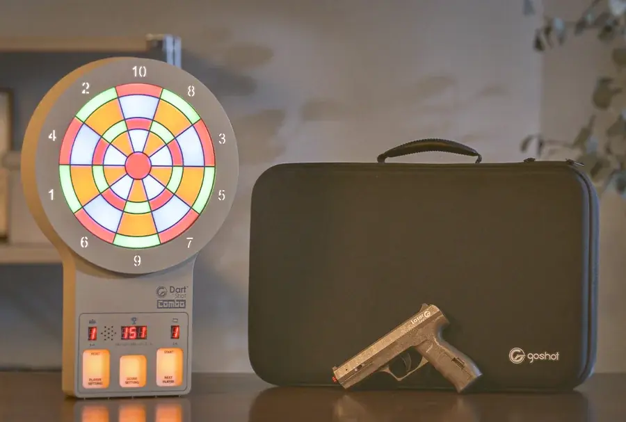 撃っても飾っても本格派。実銃規格のアメリカ射撃訓練用レーザーガンダーツ 画像 12