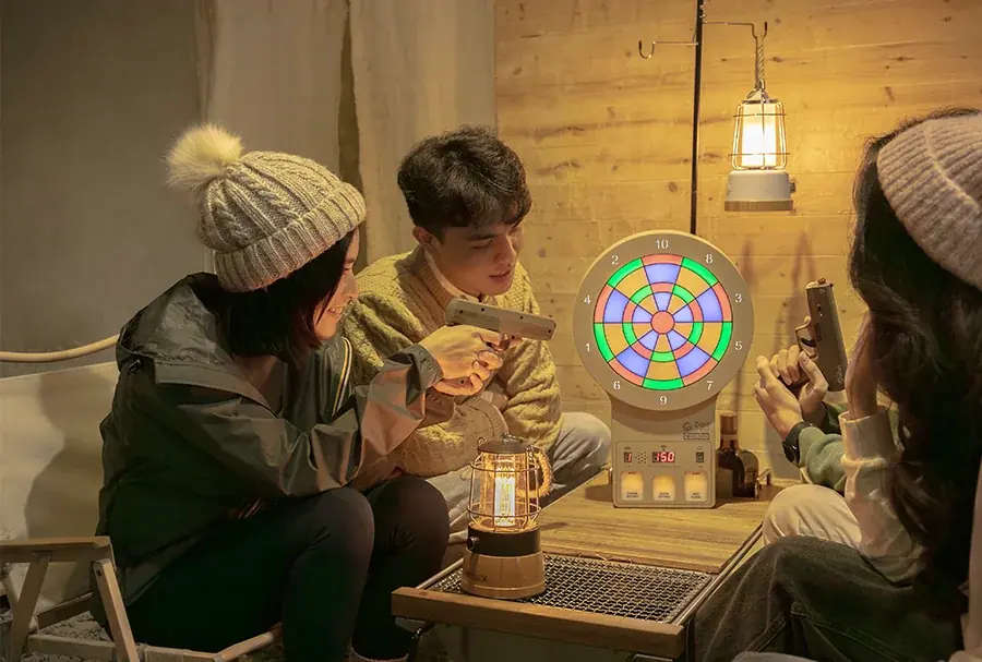 撃っても飾っても本格派。実銃規格のアメリカ射撃訓練用レーザーガンダーツ 画像 13