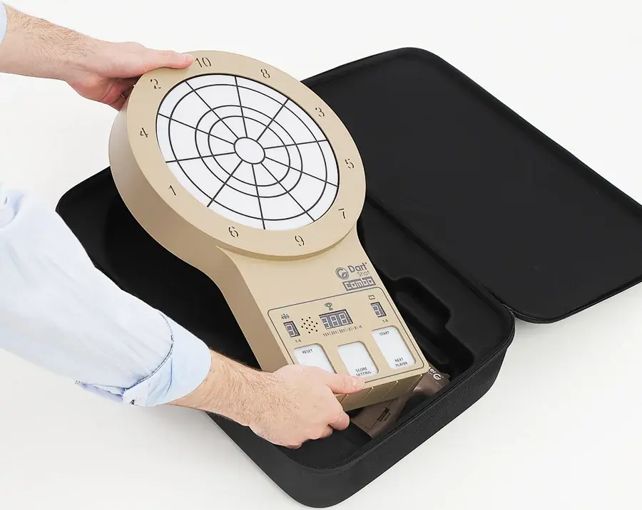 撃っても飾っても本格派。実銃規格のアメリカ射撃訓練用レーザーガンダーツ 画像 15