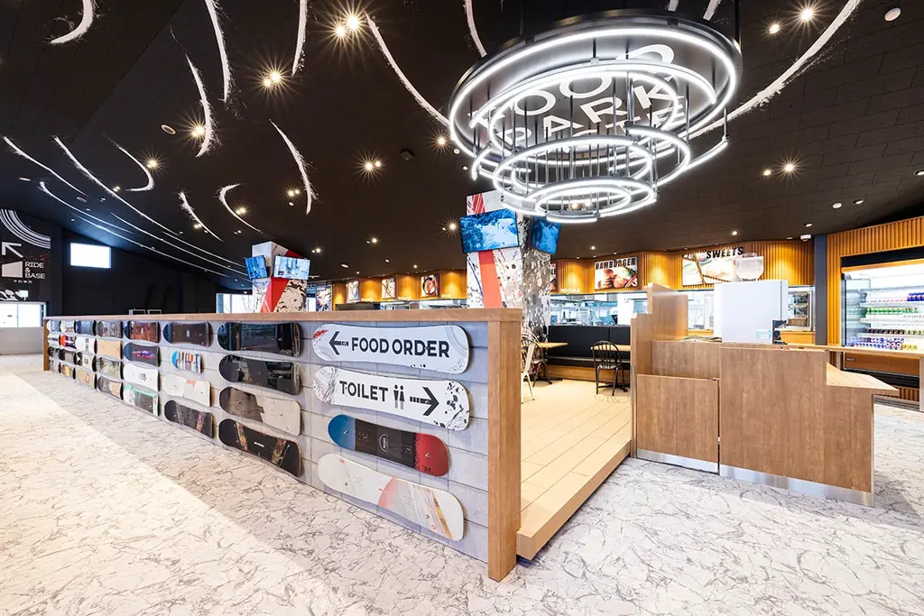 【西日本最速＆最長】１１月１４日〜４月１２日のスキー場オープン！「１日525トンの人工造雪」で「秋から春」まで滑れる「関西最大級のスキー場」グランスノー奥伊吹！総額９.８億円「日本最大級レンタル開業」 画像 23